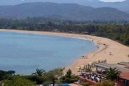 Сasa de vacaciones House White