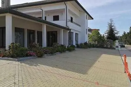 House White בית נופש *